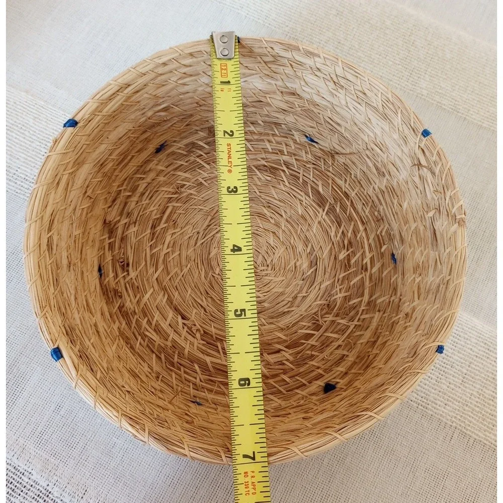 VTG Raffia Flower Embellished Straw Covered Round Basket